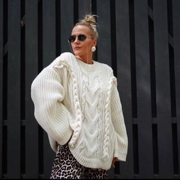 H&M Cable Knit Chunky Oversized Sweater Braided - Picture 8 of 16
